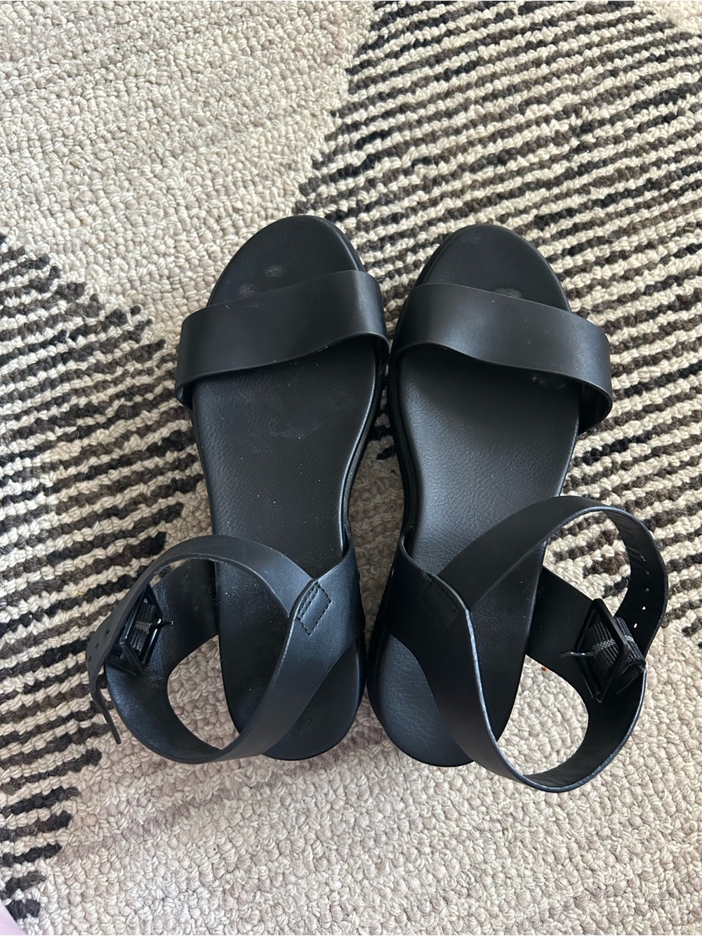 Mia black platform sandals